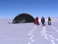 Camp de NorthGRIP, sur l'inlandsis du Groenland. 