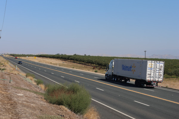 La pollution de l'air atteint également des records dans cette vallée bordée à l'est par la Sierra Nevada. Bakersfield, Californie, 4 septembre 2023 © T.Claveau