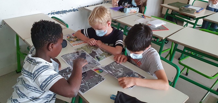 Activité sur la comparaison de lacs en Yakoutie Centrale. © Antoine Séjourné.